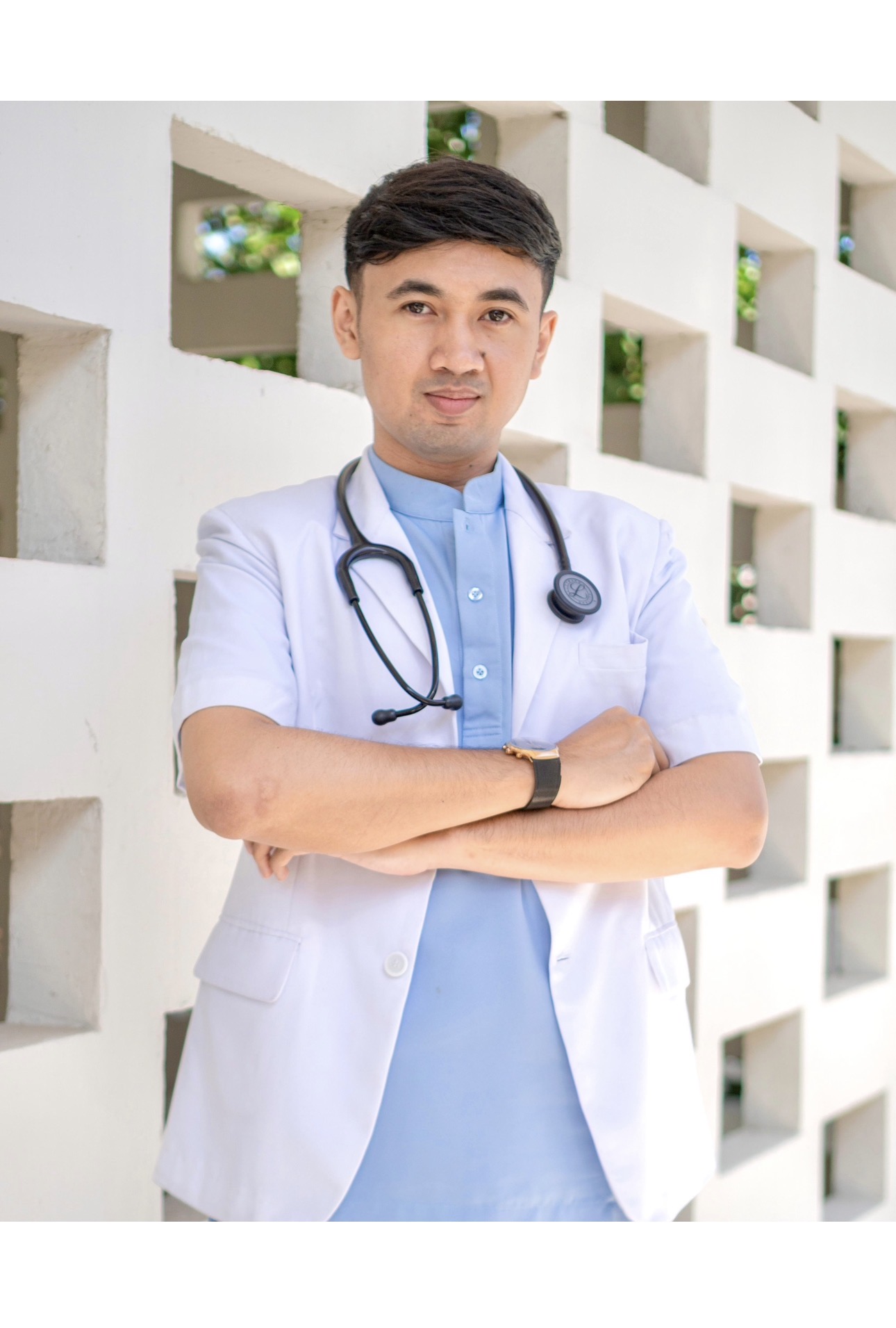 Dr. Hadian